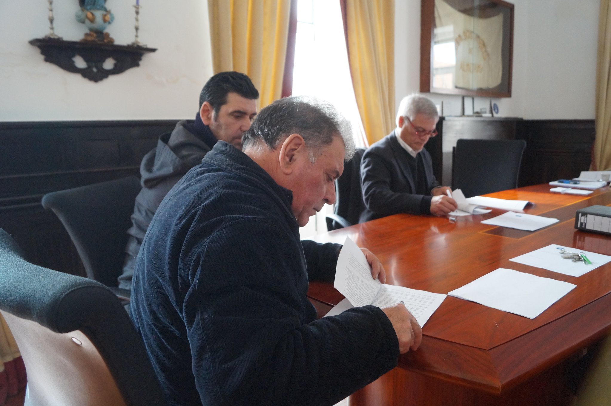 VIDEO | Entregues chaves das lojas da renovada Arena D`Almeirim 51585665_537543903403449_6609336919102849024_o